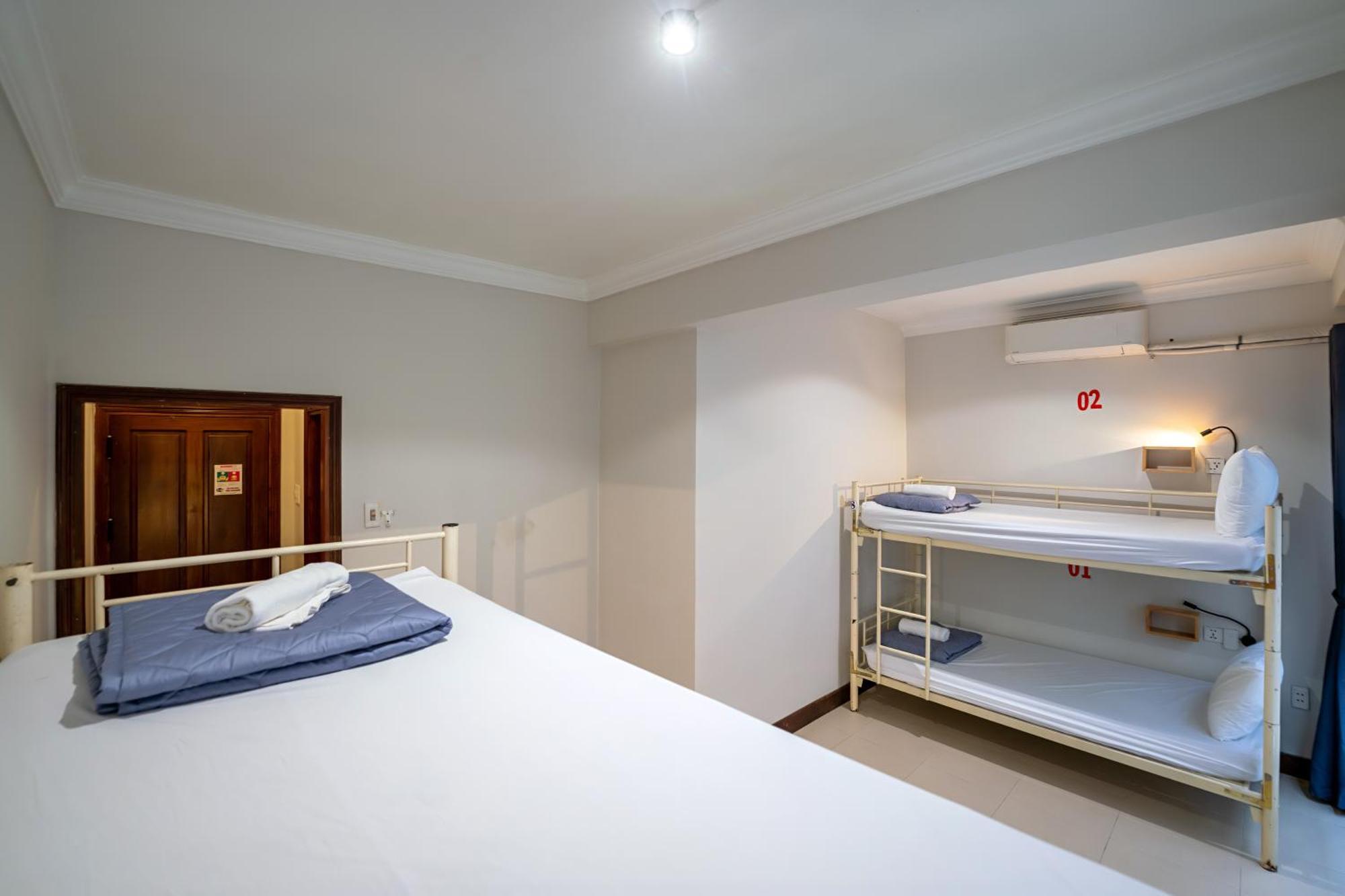 Harmony Old Town Hostel And Pool Bar Хойан Экстерьер фото