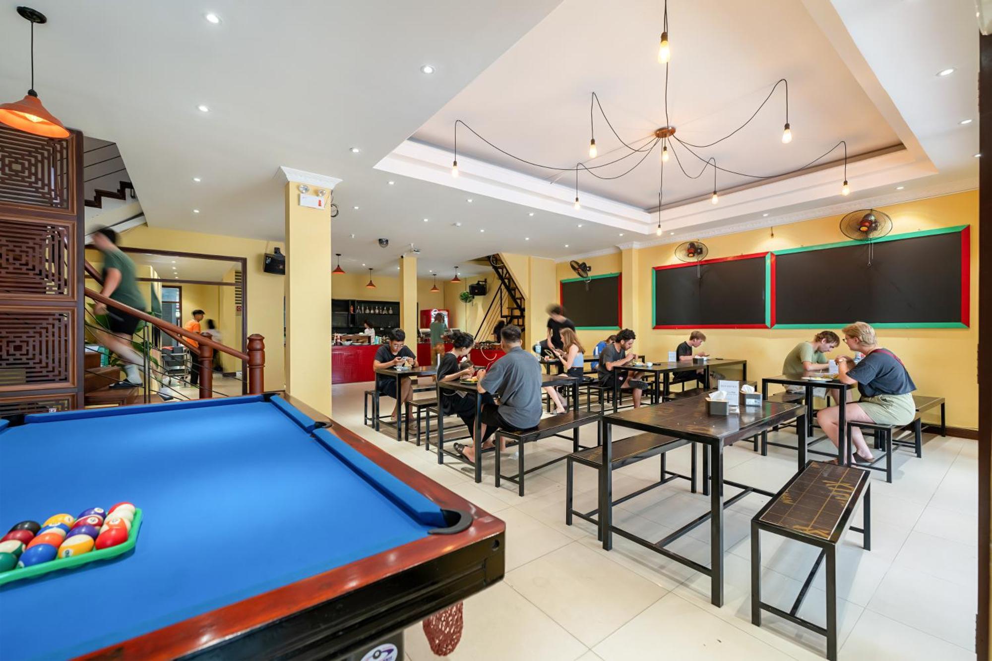 Harmony Old Town Hostel And Pool Bar Хойан Экстерьер фото