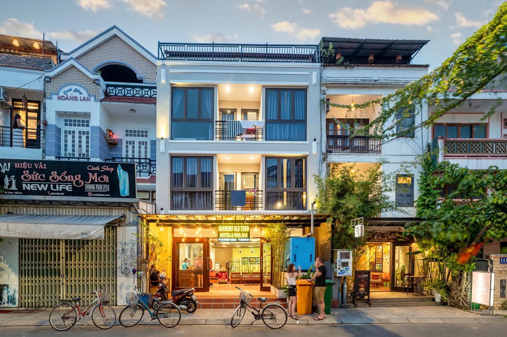Harmony Old Town Hostel And Pool Bar Хойан Экстерьер фото