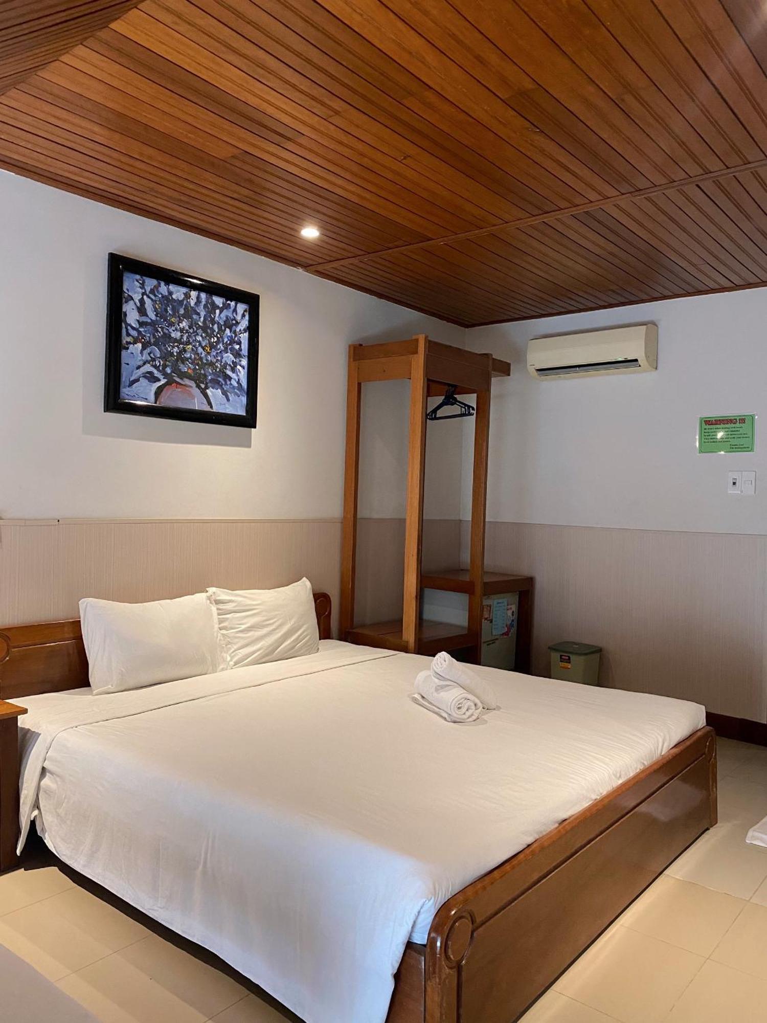 Harmony Old Town Hostel And Pool Bar Хойан Экстерьер фото